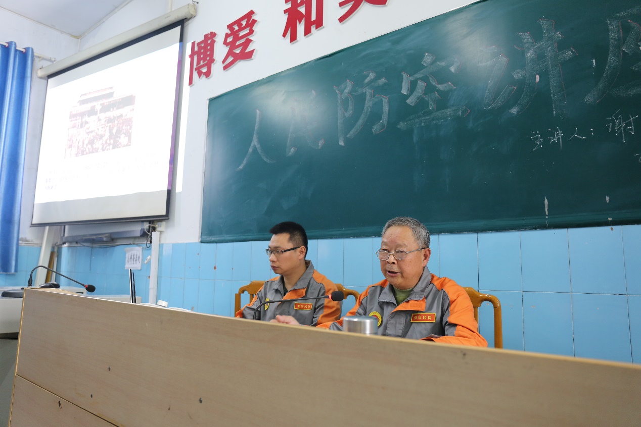 人民防空讲座在梁平区袁驿中学开讲